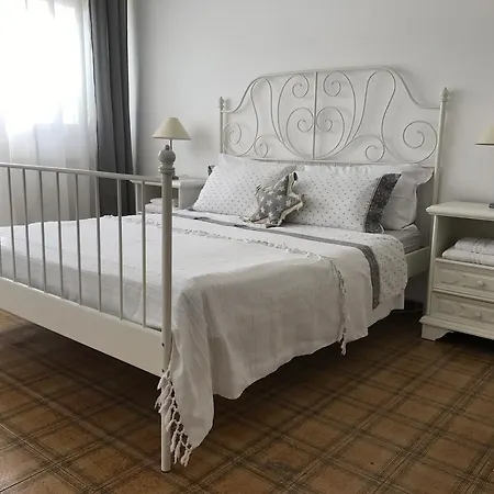 Seaside Apartment *